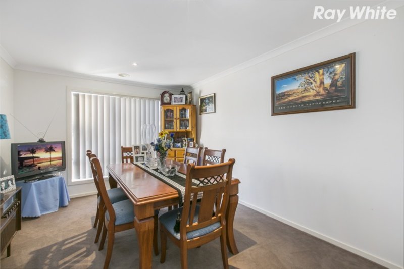 Photo - 4 Brockman Street, Cranbourne East VIC 3977 - Image 4