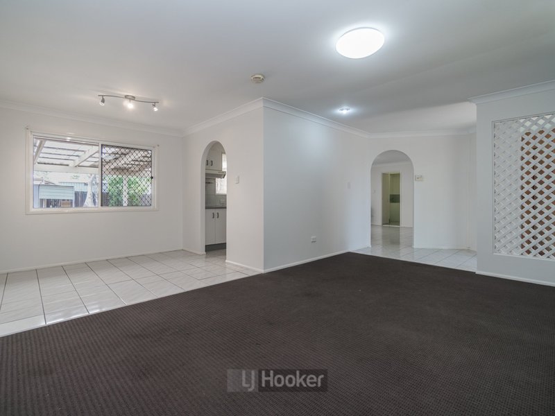 Photo - 4 Bron Court, Loganlea QLD 4131 - Image 7