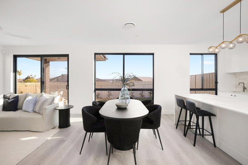 Photo - 4 Bronte Place, Woodbine NSW 2560 - Image 7
