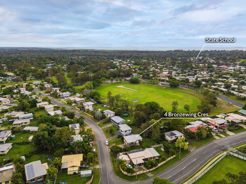 Photo - 4 Bronzewing Crescent, Deception Bay QLD 4508 - Image 11