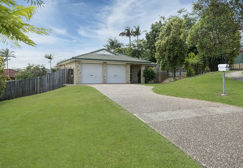 4 Brooke Close, Edens Landing QLD 4207