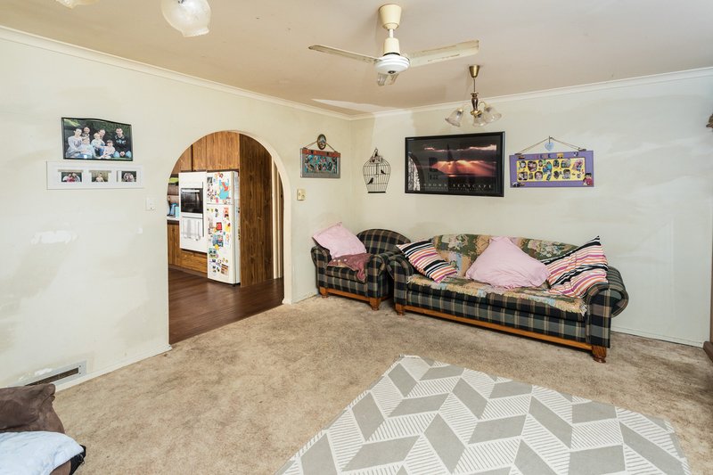 Photo - 4 Brooks Court, Tatura VIC 3616 - Image 3