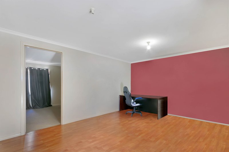 Photo - 4 Broster Crescent, Davoren Park SA 5113 - Image 13