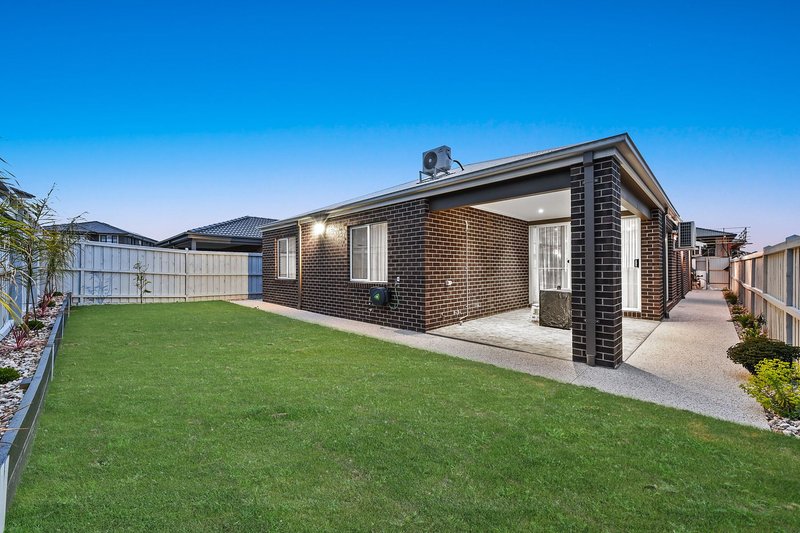 Photo - 4 Brumich Way, Clyde North VIC 3978 - Image 20