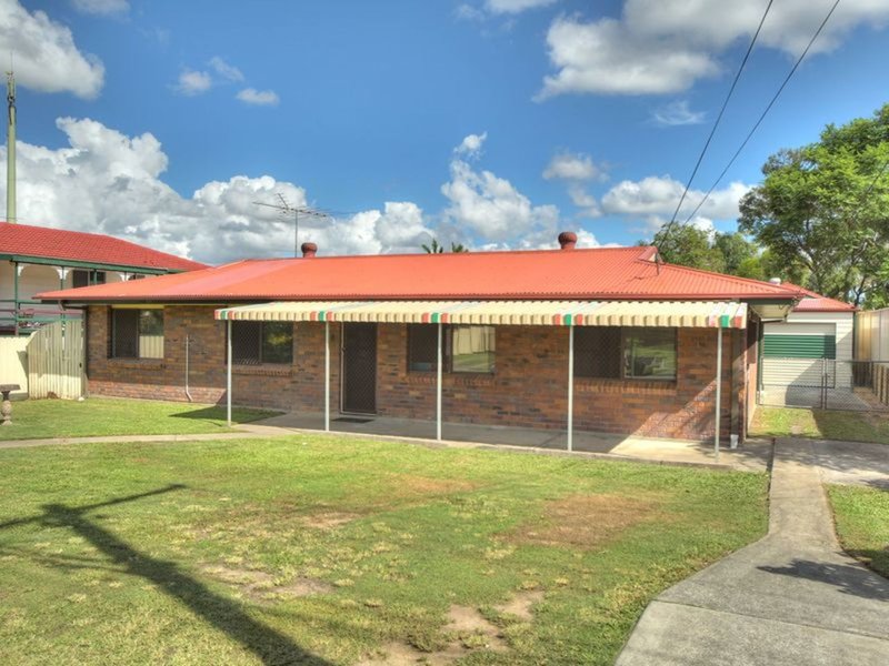 Photo - 4 Brushbox Street, Crestmead QLD 4132 - Image 2