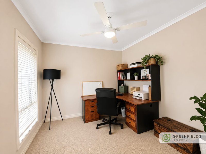 Photo - 4 Bryan Place, Bannockburn VIC 3331 - Image 4
