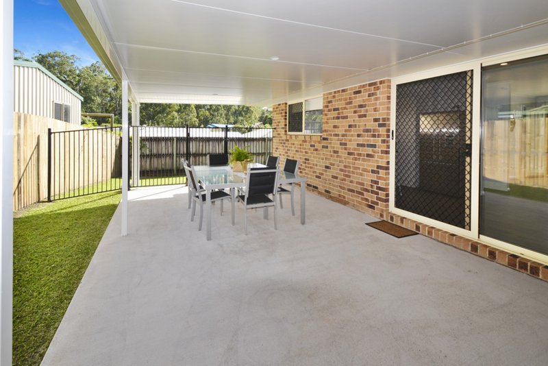 Photo - 4 Buckley Street, Landsborough QLD 4550 - Image 8