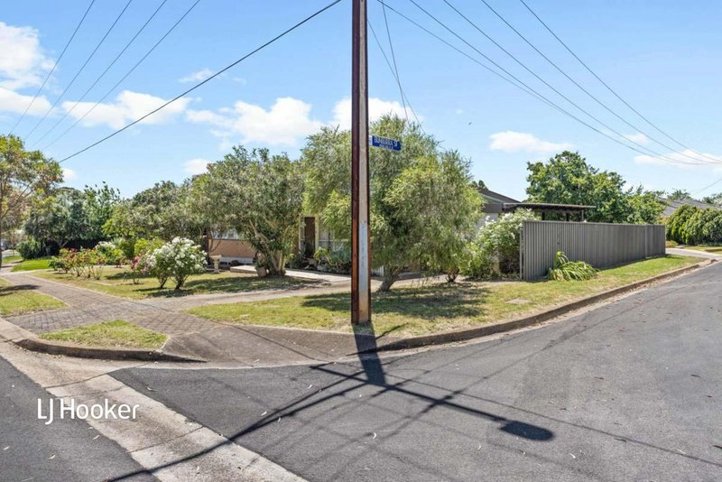 Photo - 4 Bunburra Street, Para Hills West SA 5096 - Image 15