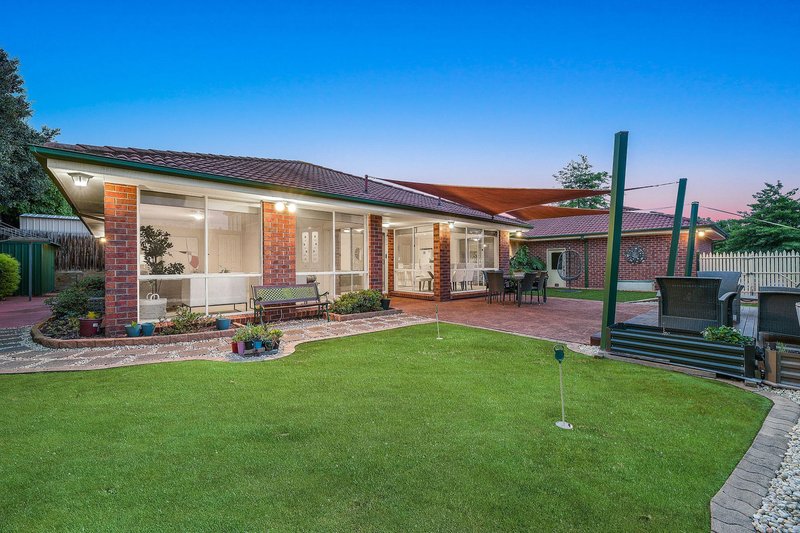 Photo - 4 Bundoora Court, Narre Warren South VIC 3805 - Image 18