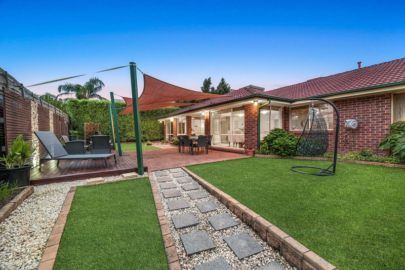 Photo - 4 Bundoora Court, Narre Warren South VIC 3805 - Image 19