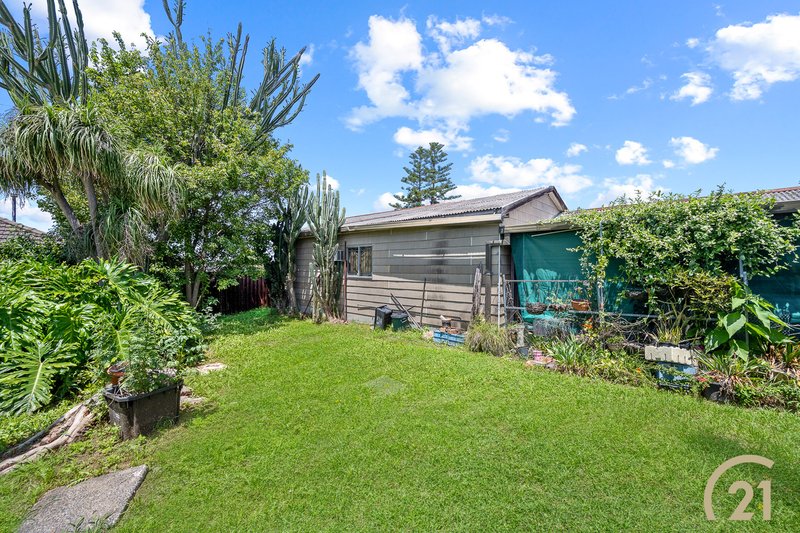 Photo - 4 Bungulla Street, Sadleir NSW 2168 - Image 2