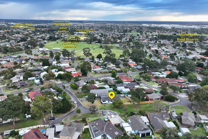 Photo - 4 Bunurong Place, Cranbourne VIC 3977 - Image 24
