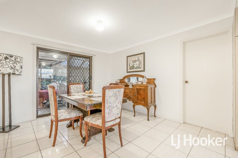 Photo - 4 Bunya Place, Hampton Park VIC 3976 - Image 5