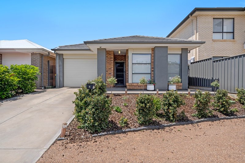 4 Burnlea Parade, Blakeview SA 5114