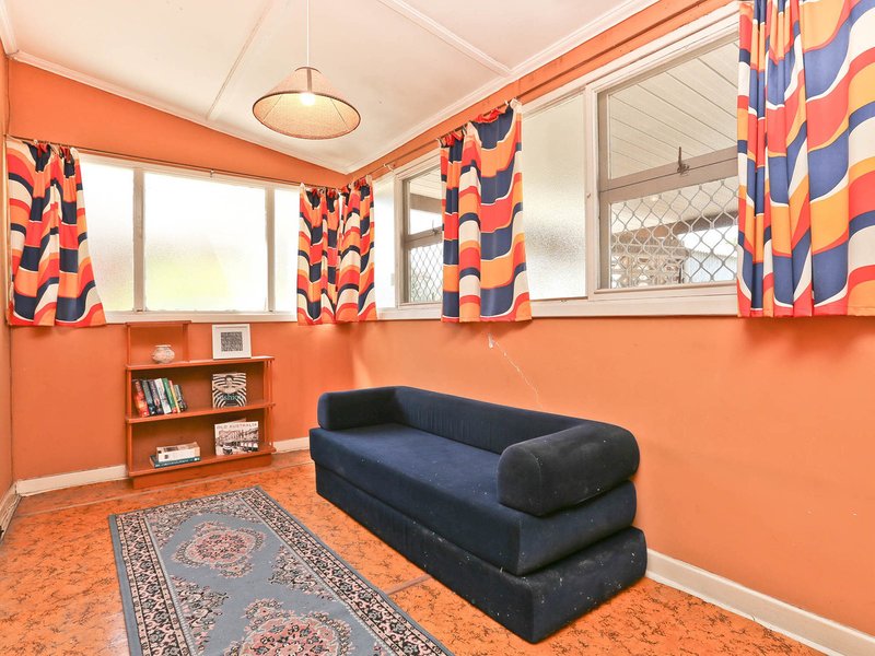 Photo - 4 Burns Avenue, Sefton Park SA 5083 - Image 8