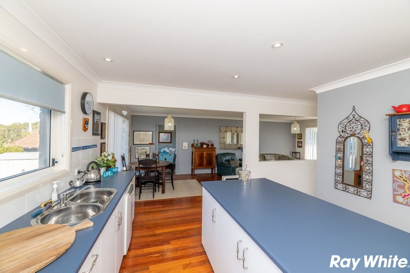 Photo - 4 Burrawan Street, Forster NSW 2428 - Image 2