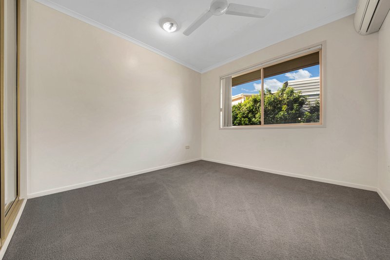 Photo - 4 Bursaria Court, Kin Kora QLD 4680 - Image 10