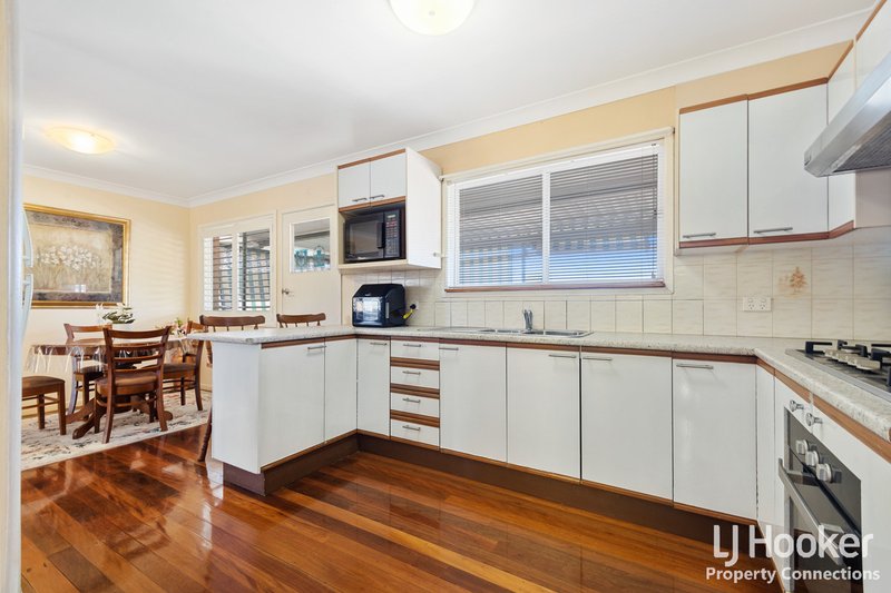 Photo - 4 Bygrave Street, Strathpine QLD 4500 - Image 2