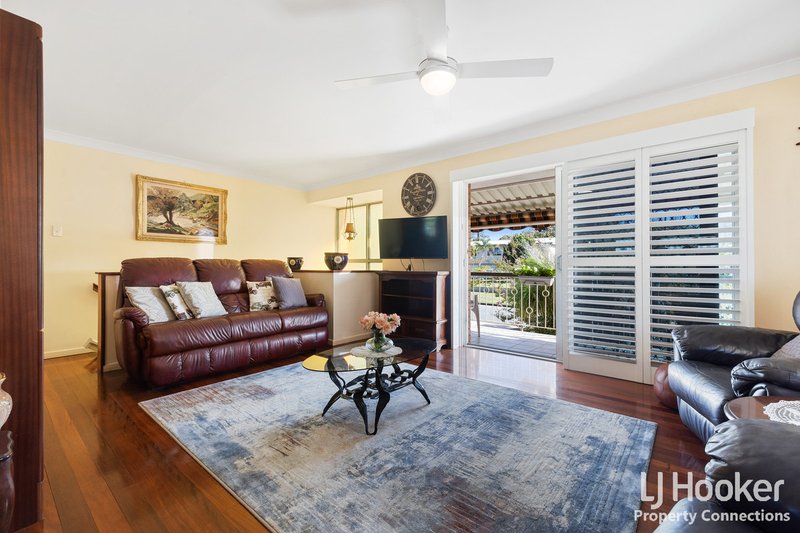 Photo - 4 Bygrave Street, Strathpine QLD 4500 - Image 4