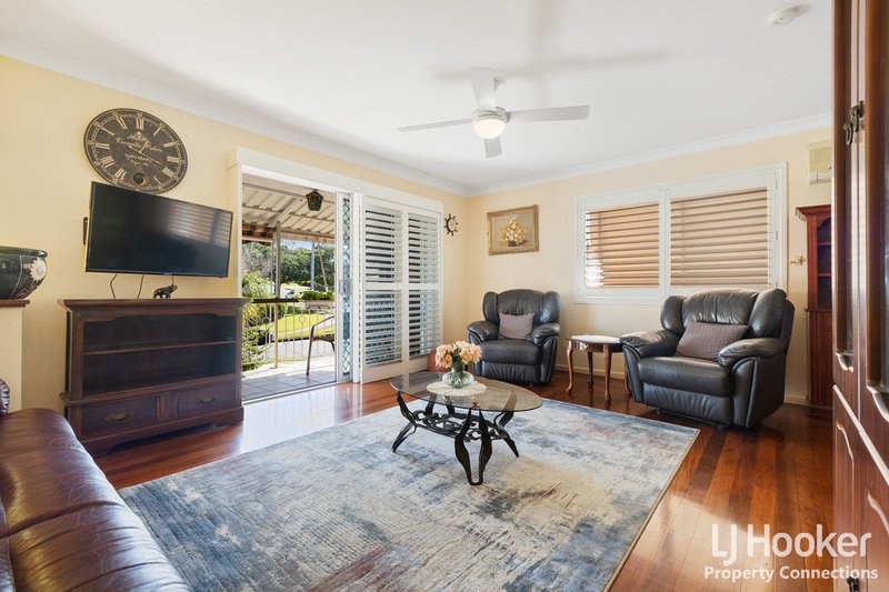 Photo - 4 Bygrave Street, Strathpine QLD 4500 - Image 5