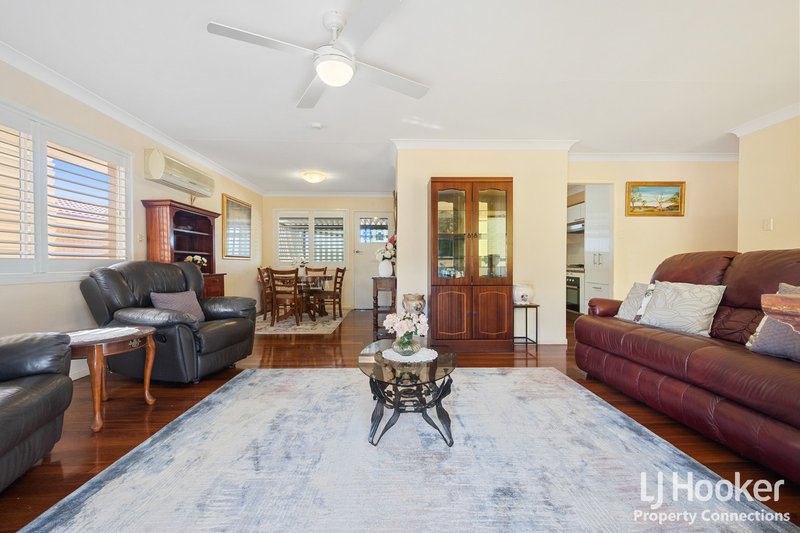 Photo - 4 Bygrave Street, Strathpine QLD 4500 - Image 6