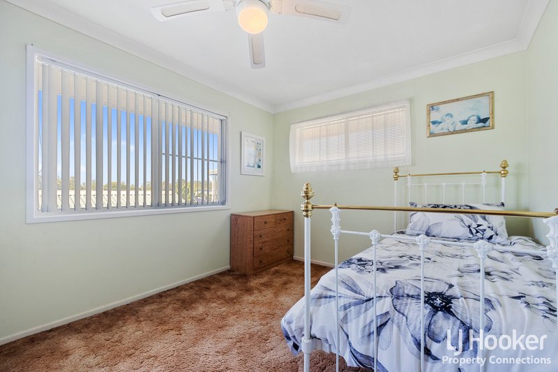 Photo - 4 Bygrave Street, Strathpine QLD 4500 - Image 10