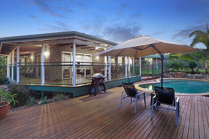 Photo - 4 Cadagi Court, Albany Creek QLD 4035 - Image 2