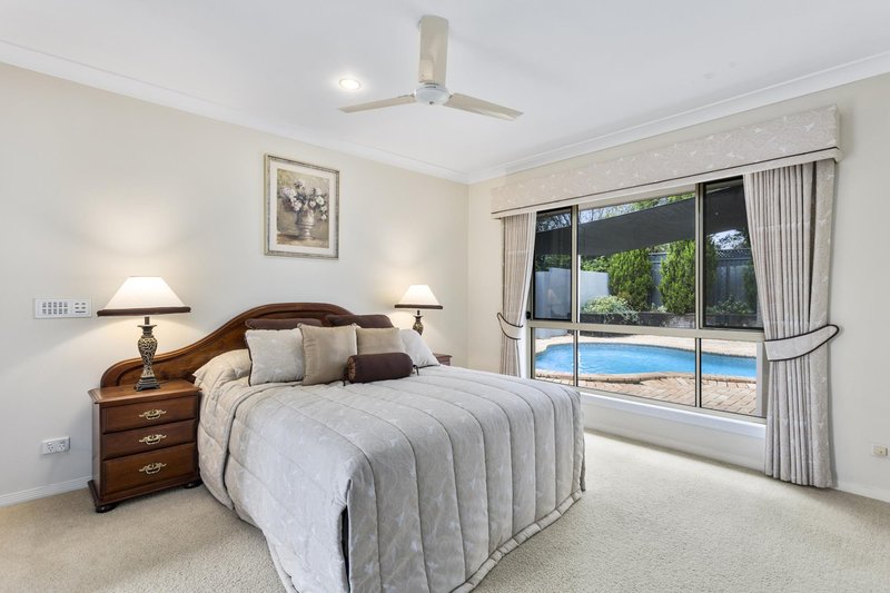 Photo - 4 Calcetto Place, Arundel QLD 4214 - Image 11