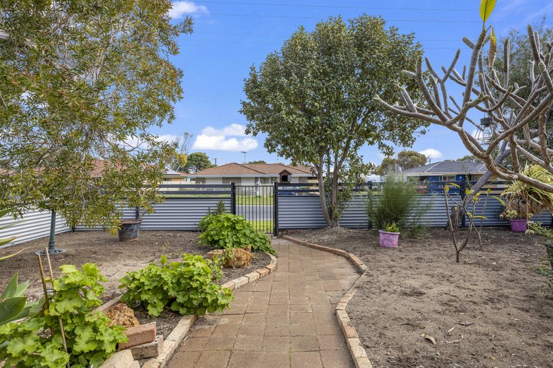 Photo - 4 Caley Place, Two Rocks WA 6037 - Image 3