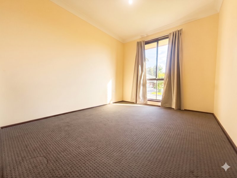 Photo - 4 Calypso Road, Cranebrook NSW 2749 - Image 4