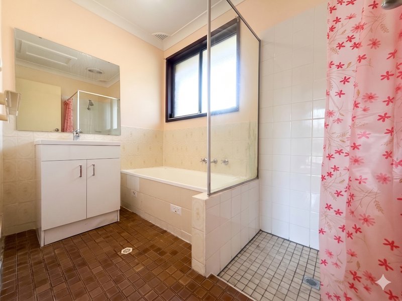 Photo - 4 Calypso Road, Cranebrook NSW 2749 - Image 5