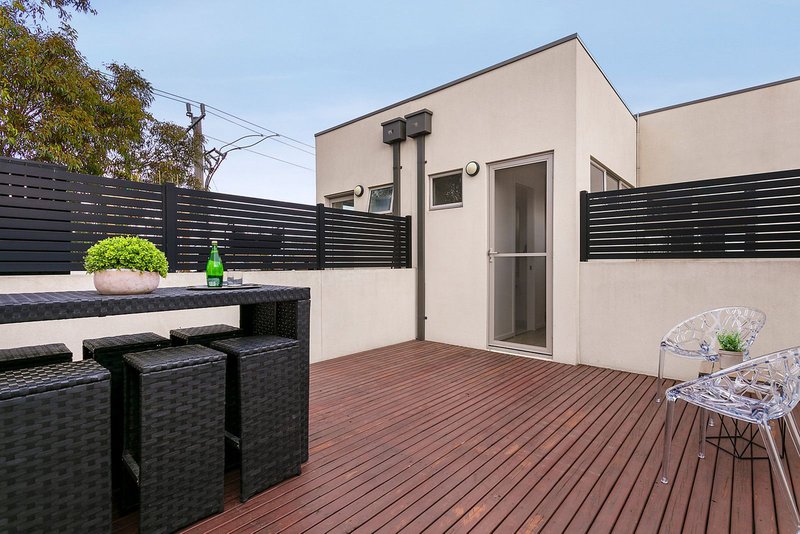 Photo - 4 Camera Walk, Coburg North VIC 3058 - Image 10