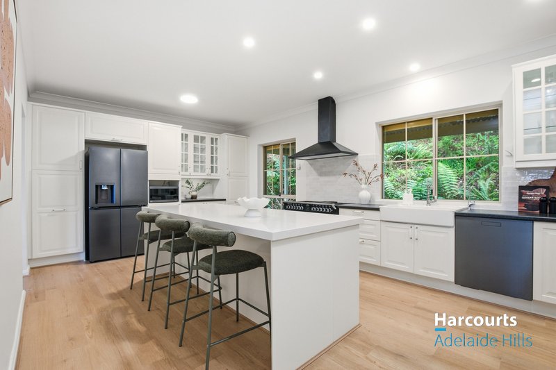 Photo - 4 Campbell Avenue, Crafers SA 5152 - Image 6
