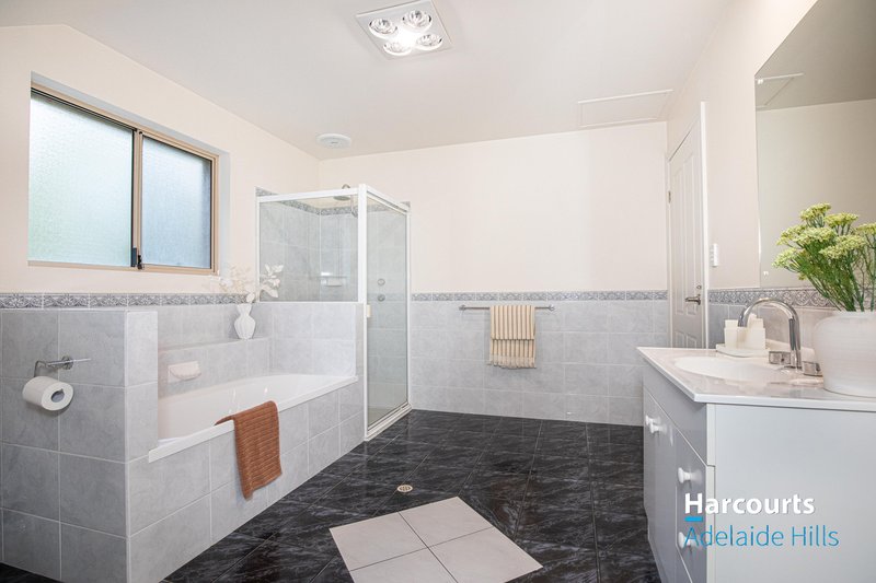 Photo - 4 Campbell Avenue, Crafers SA 5152 - Image 18