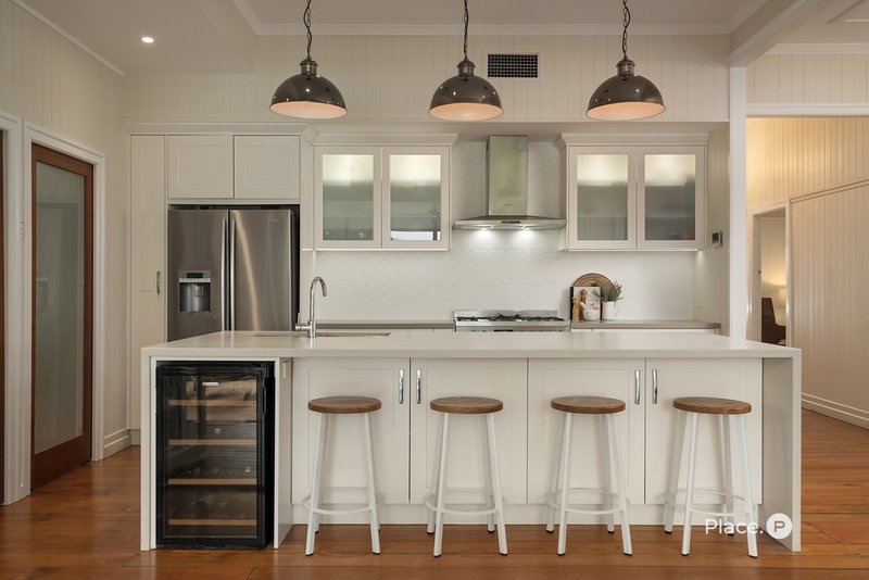 Photo - 4 Campbell Terrace, Wavell Heights QLD 4012 - Image 3