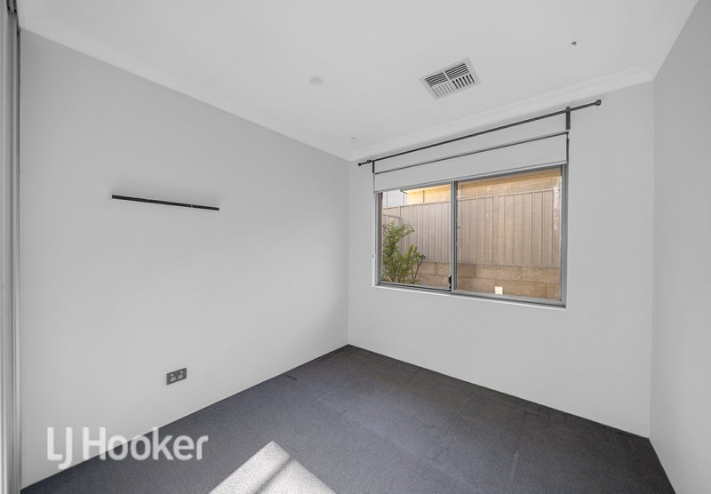 Photo - 4 Canberra Avenue, Landsdale WA 6065 - Image 14