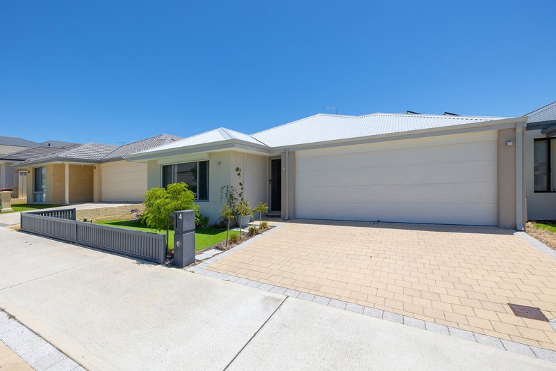 Photo - 4 Canberra Avenue, Landsdale WA 6065 - Image 5