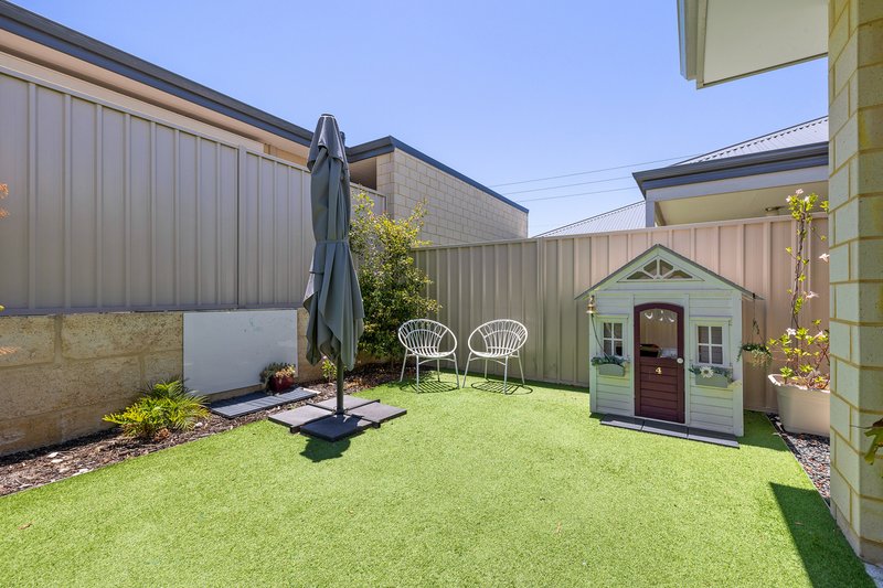 Photo - 4 Canberra Avenue, Landsdale WA 6065 - Image 25