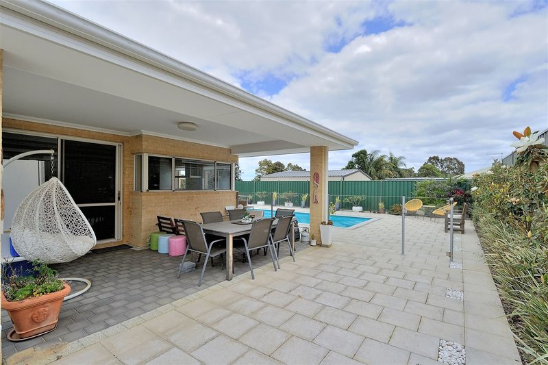 Photo - 4 Cantata Avenue, Bullsbrook WA 6084 - Image 16