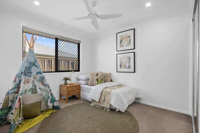 Photo - 4 Capella Street, South Ripley QLD 4306 - Image 15