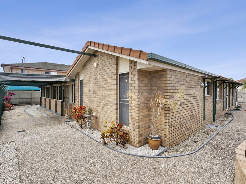 Photo - 4 Capstan Court, Banksia Beach QLD 4507 - Image 17