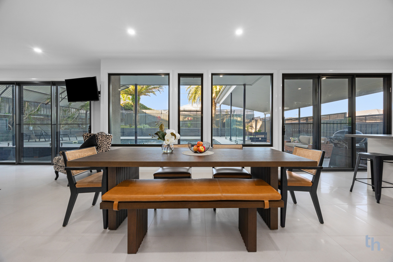 5-bedroom house at 4 Caravel Street, Teralba, NSW 2284, , New South Wales