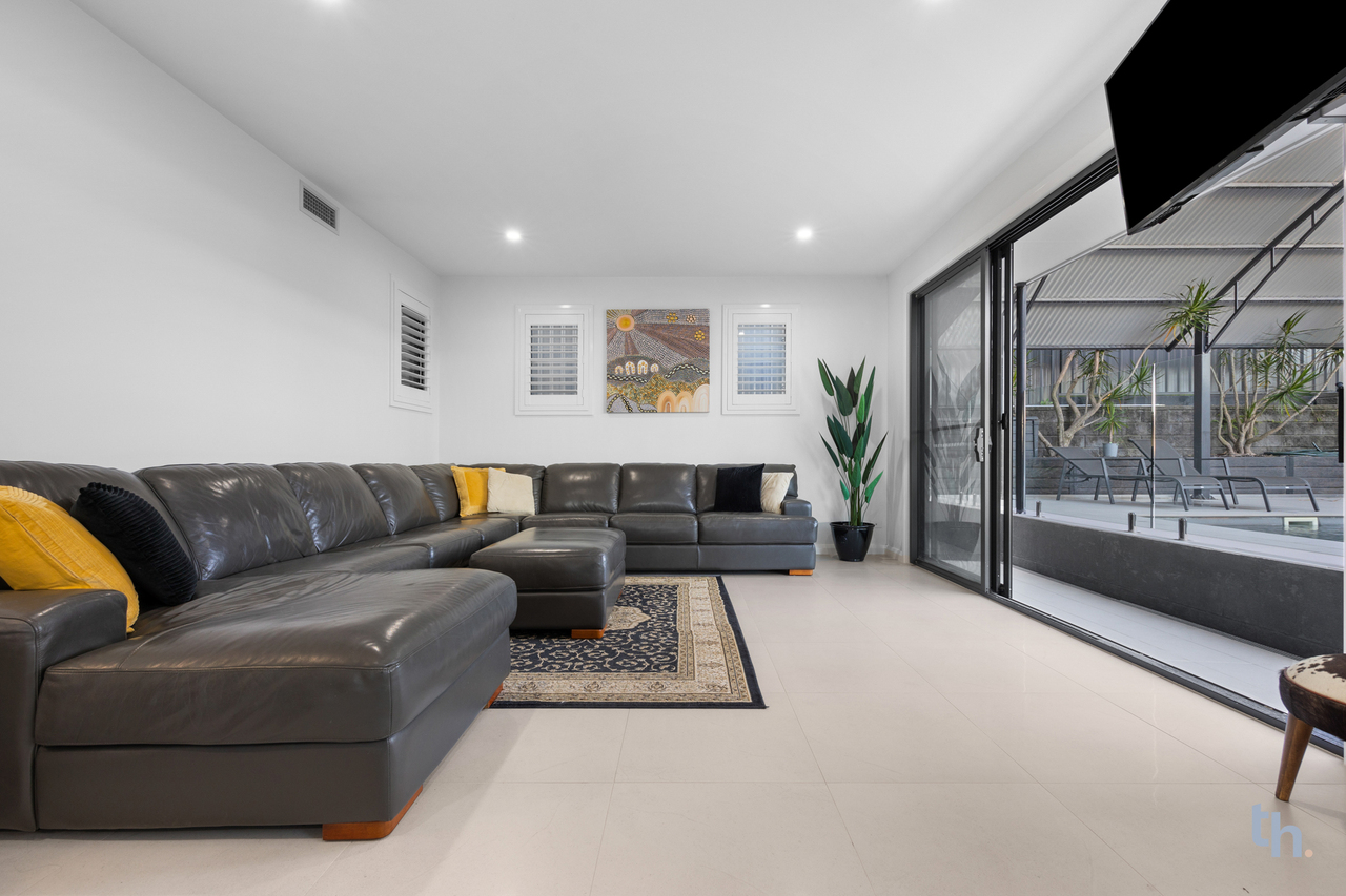 5-bedroom house at 4 Caravel Street, Teralba, NSW 2284, , New South Wales