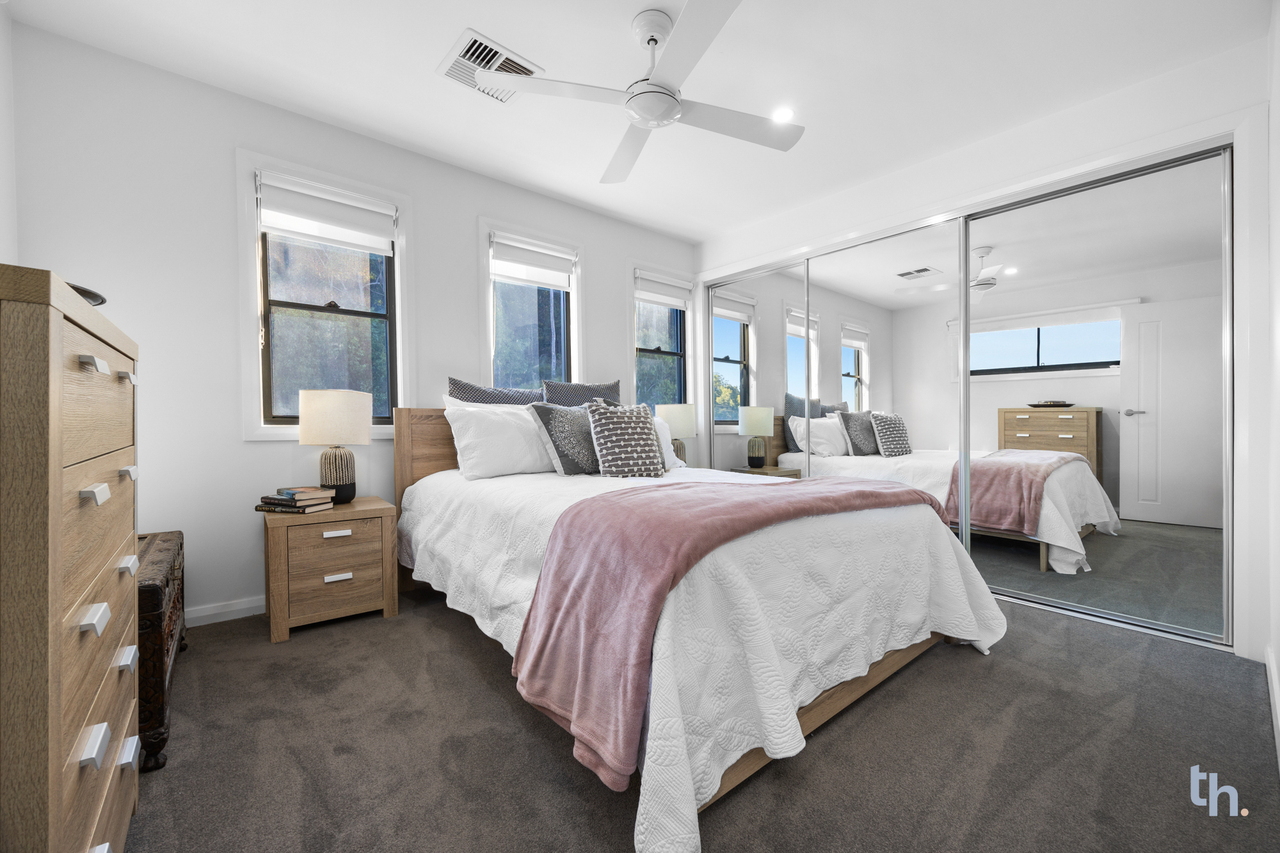 5-bedroom house at 4 Caravel Street, Teralba, NSW 2284, , New South Wales