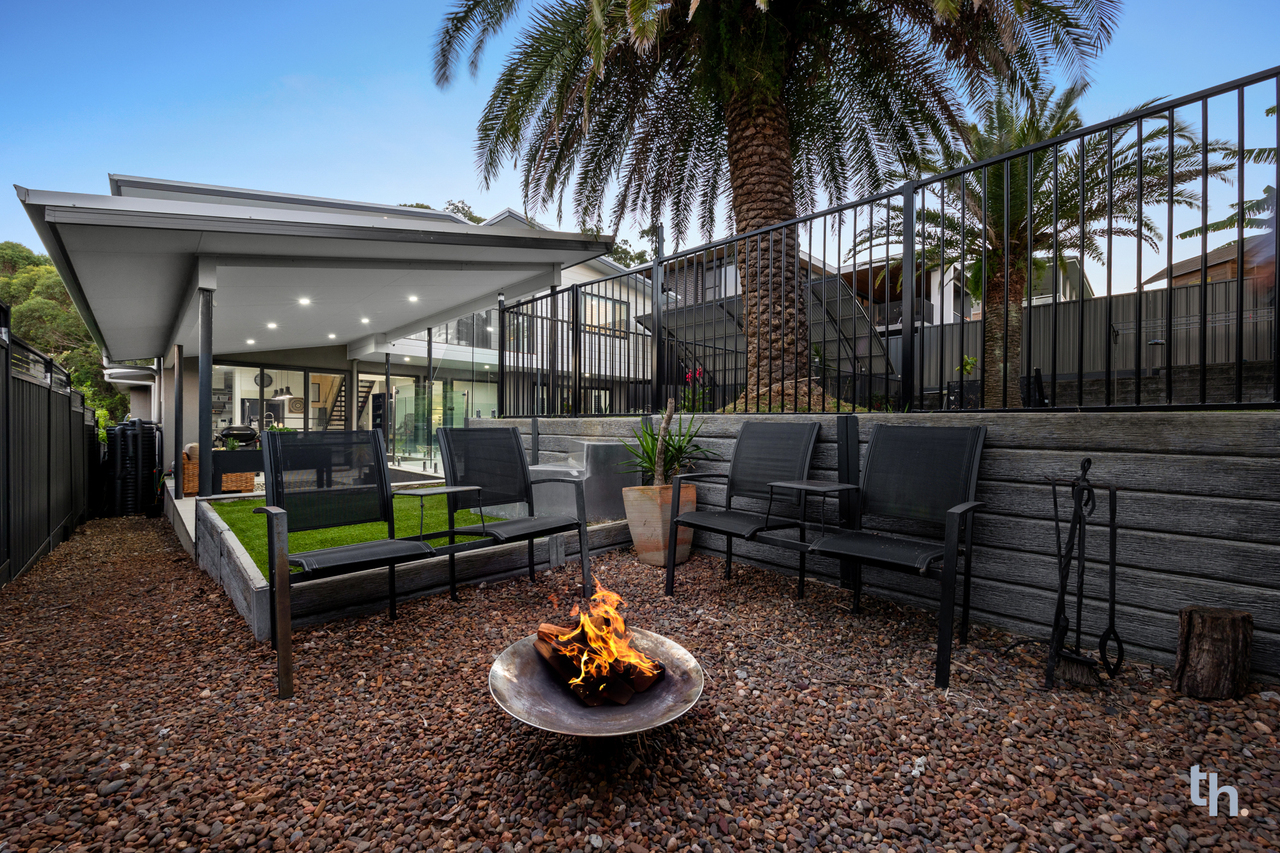 5-bedroom house at 4 Caravel Street, Teralba, NSW 2284, , New South Wales