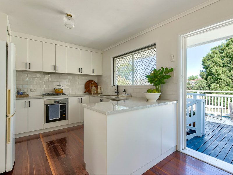 Photo - 4 Carawatha Street, Everton Park QLD 4053 - Image 5