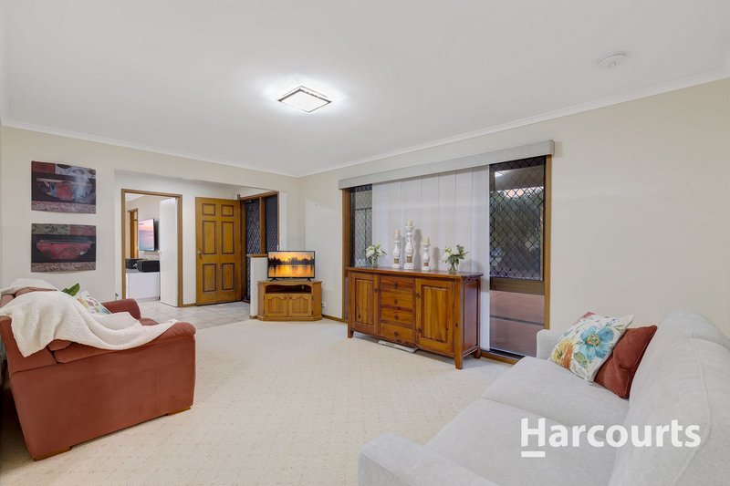 Photo - 4 Cardinet Court, Petrie QLD 4502 - Image 3
