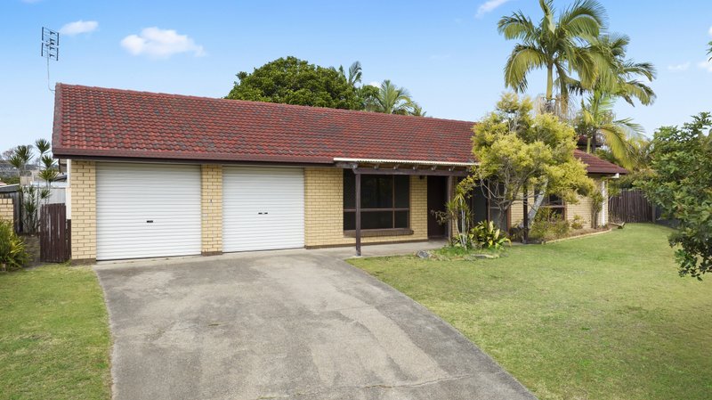 Photo - 4 Carib Court, Burleigh Waters QLD 4220 - Image 4