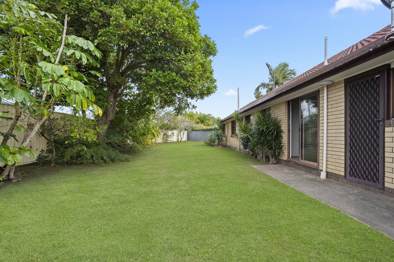 Photo - 4 Carib Court, Burleigh Waters QLD 4220 - Image 5