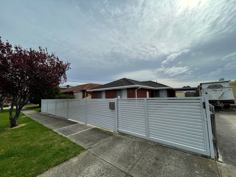 4 Carling Court, Altona Meadows VIC 3028